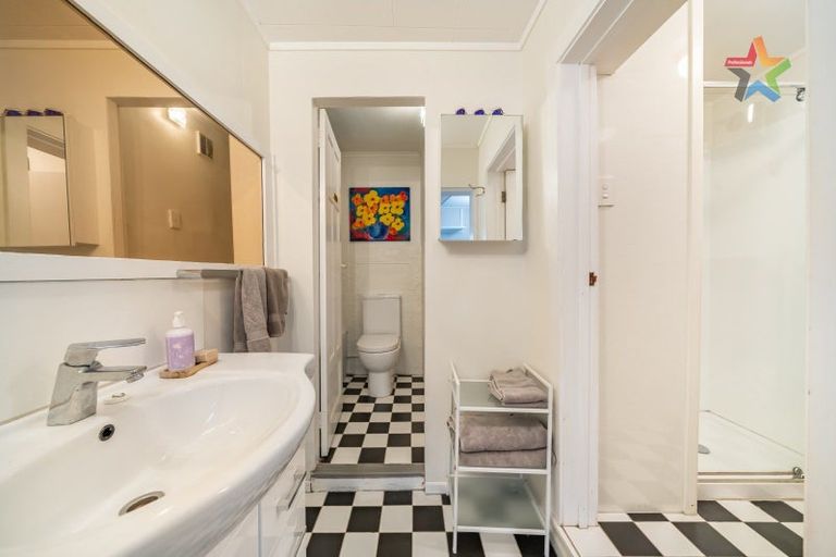 Photo of property in 30 Korokoro Road, Korokoro, Lower Hutt, 5012