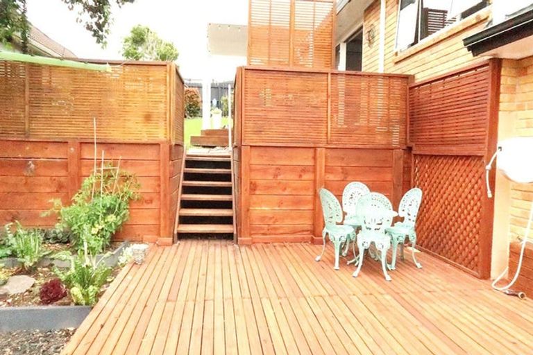 Photo of property in 3 Grovenor Drive, Orewa, 0931