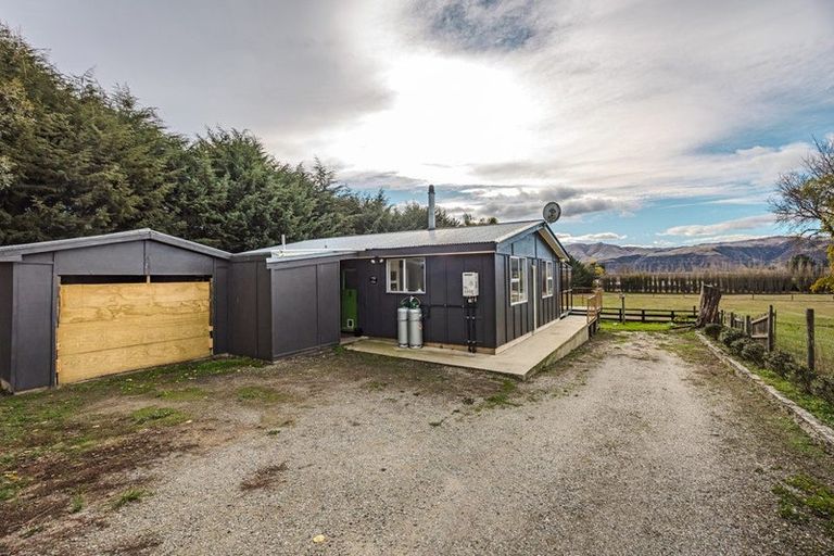 Photo of property in 34 Earthquake Road, Duntroon, Oamaru, 9494