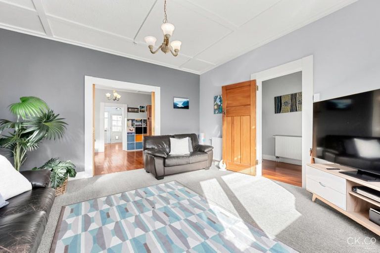 Photo of property in 14 Trafalgar Street, Waiwhetu, Lower Hutt, 5010