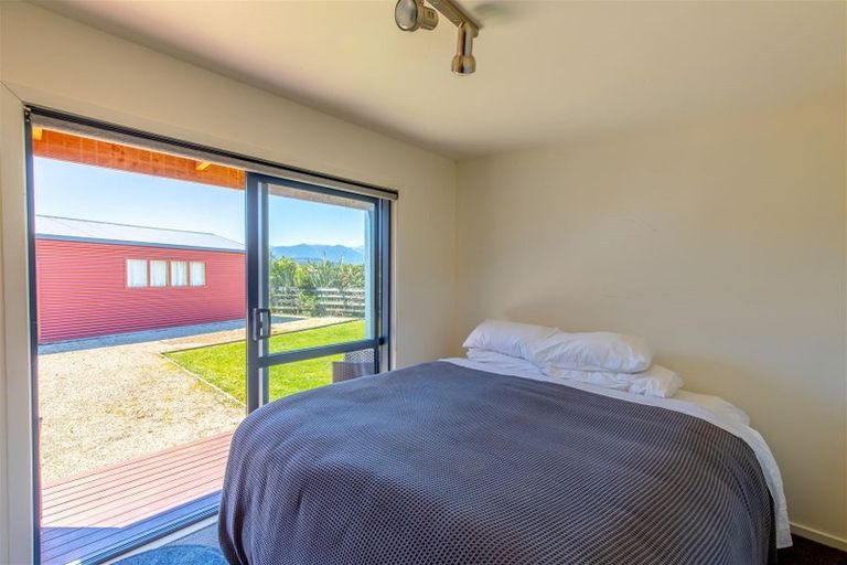 Photo of property in 103 Cashmere Bay Road, Moana, 7875