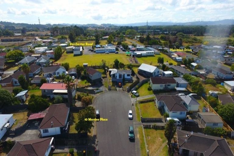 Photo of property in 10 Massine Place, Randwick Park, Auckland, 2105
