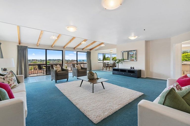 Photo of property in 852 Beach Road, Waiake, Auckland, 0630