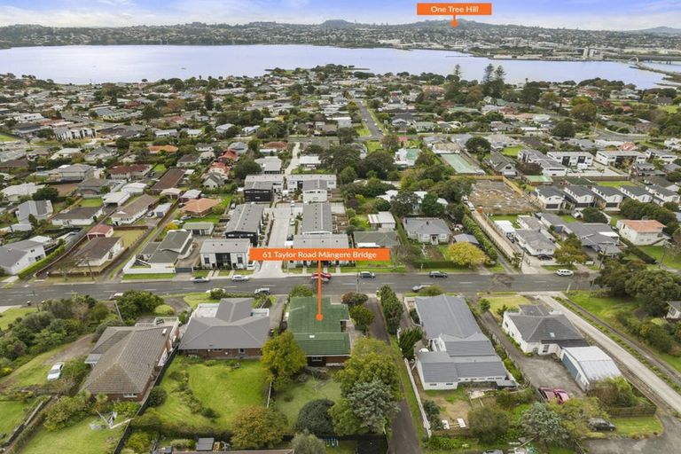 Photo of property in 61 Taylor Road, Mangere Bridge, Auckland, 2022