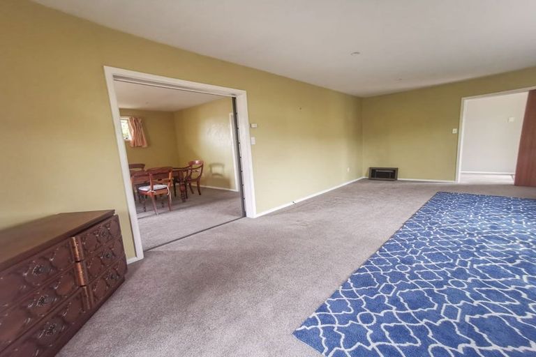 Photo of property in 35 Delaware Crescent, Russley, Christchurch, 8042