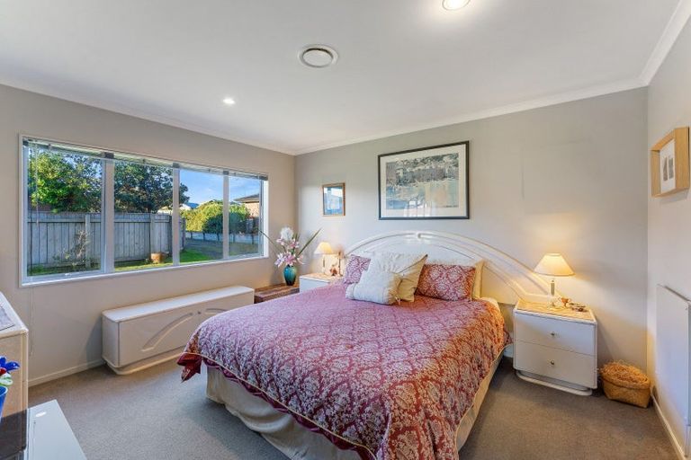 Photo of property in 5 Byron Brown Place, Otaki Beach, Otaki, 5512