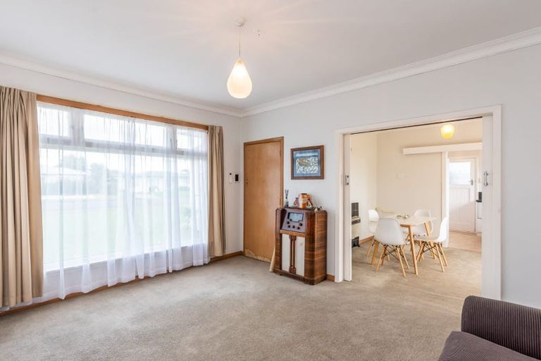 Photo of property in 20 Carlisle Street, Levin, 5510