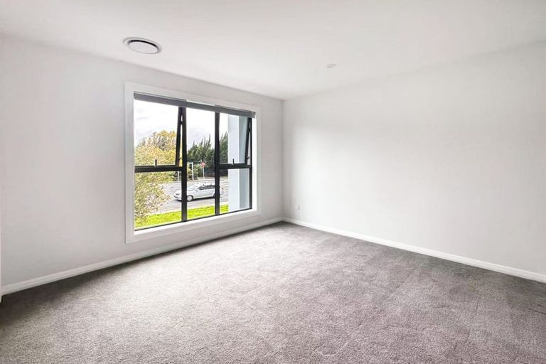 Photo of property in 333a East Coast Road, Mairangi Bay, Auckland, 0630