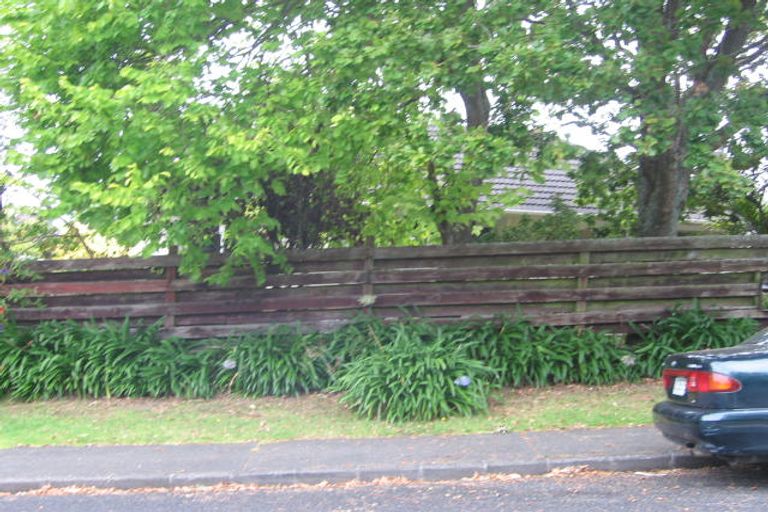 Photo of property in 18 Ramillies Place, Glenfield, Auckland, 0629