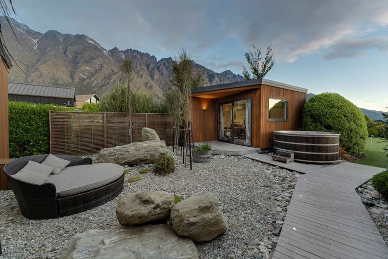Photo of property in 55 Jacks Point Rise, Jacks Point, Queenstown, 9371