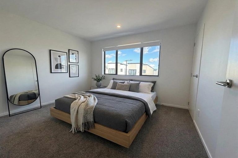 Photo of property in 9 Greenbrier Street, Westgate, Auckland, 0814