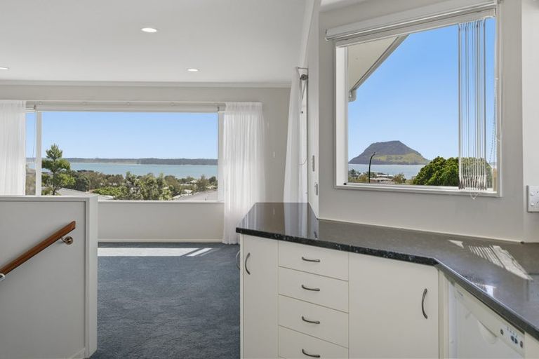 Photo of property in 24 Tirinui Crest Road, Otumoetai, Tauranga, 3110