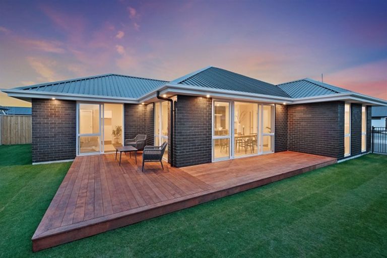 Photo of property in 73 Tiritiri Moana Drive, Pegasus, 7612