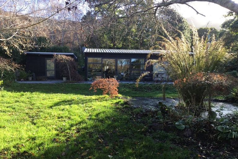 Photo of property in 23 Governors Bay - Teddington Road, Allandale, Lyttelton, 8971