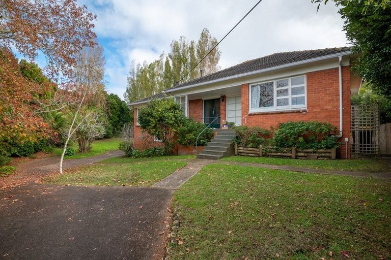 Photo of property in 211 Lake Road, Belmont, Auckland, 0622