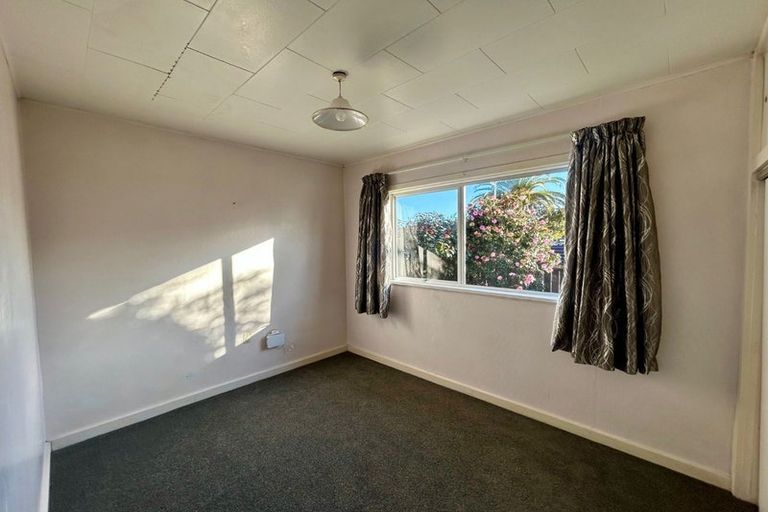 Photo of property in 223-225 Palmerston Street, Westport, 7825