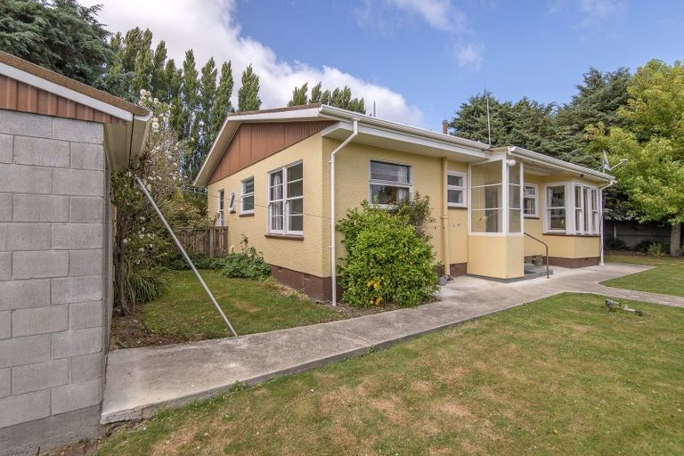 Photo of property in 37 Mcsaveneys Road, Marshland, Christchurch, 8051