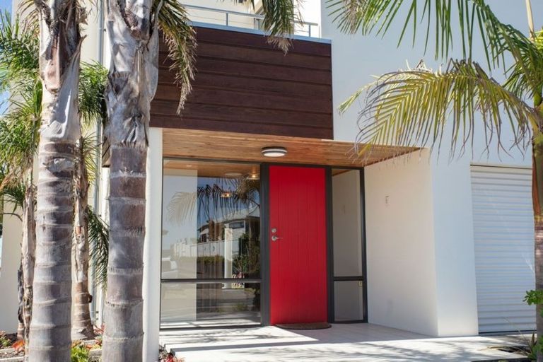 Photo of property in 385a Oceanbeach Road, Mount Maunganui, 3116