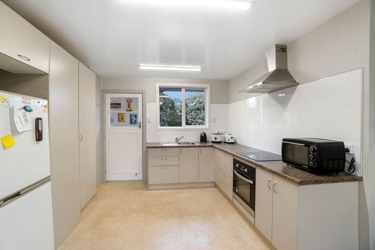 Photo of property in 112a Totara Street, Riccarton, Christchurch, 8041