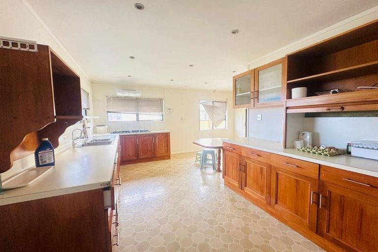 Photo of property in 3 Paulownia Place, Totara Heights, Auckland, 2105