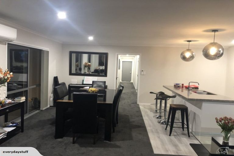 Photo of property in 12 Buddle Road, Wallaceville, Upper Hutt, 5018