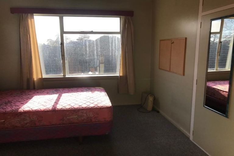 Photo of property in 76 Sawyers Arms Road, Northcote, Christchurch, 8052