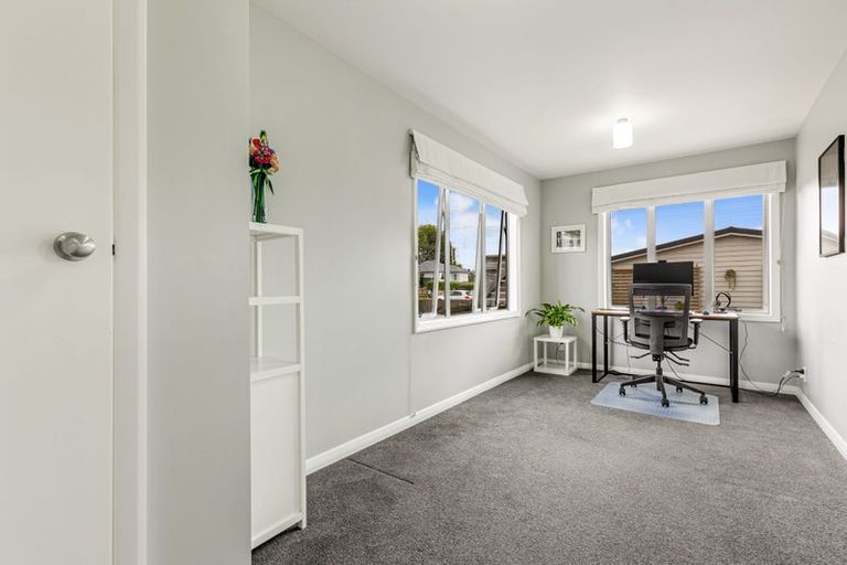 Photo of property in 103a Wharf Road, Te Atatu Peninsula, Auckland, 0610