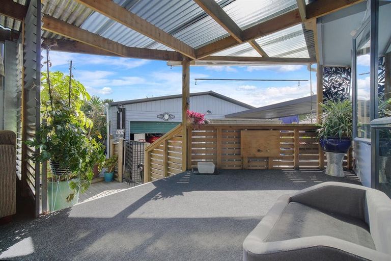 Photo of property in 3 Frostbite Place, Ranui, Auckland, 0612