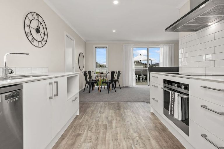 Photo of property in 87 Hinemoa Street, Levin, 5510