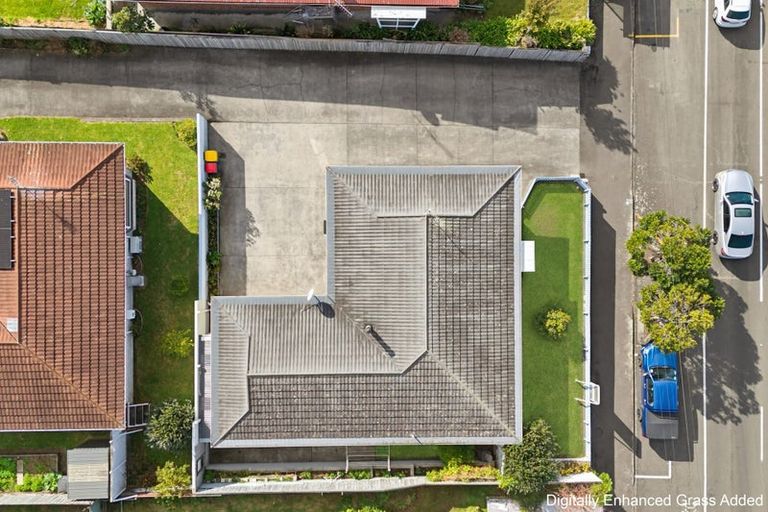Photo of property in 66 Tukapa Street, Westown, New Plymouth, 4310