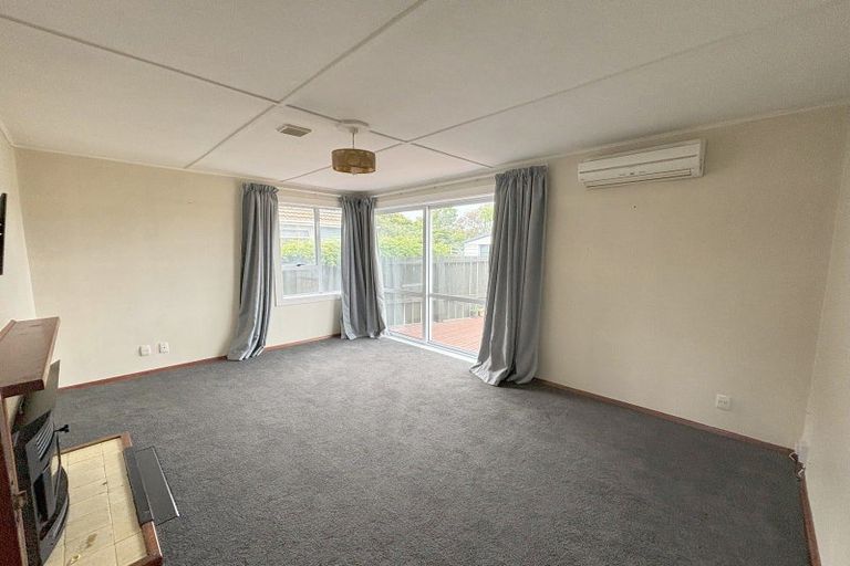 Photo of property in 6 Avro Crescent, Hornby, Christchurch, 8042