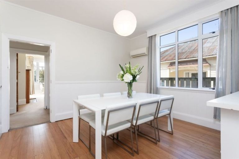 Photo of property in 16 Winton Street, St Albans, Christchurch, 8014