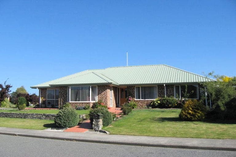 Photo of property in 1 Matthews Street, Kaiapoi, 7630