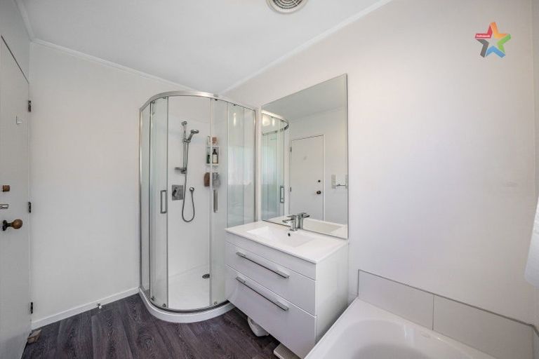 Photo of property in 11 Robson Street, Stokes Valley, Lower Hutt, 5019