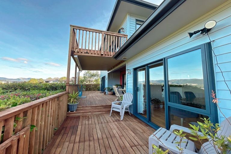 Photo of property in 16 Frankie Stevens Place, Riverstone Terraces, Upper Hutt, 5018