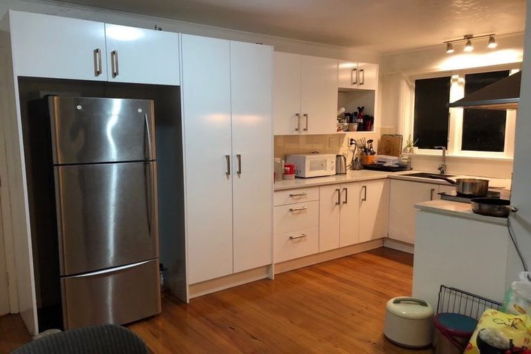 Photo of property in 141 Seabrook Avenue, New Lynn, Auckland, 0600