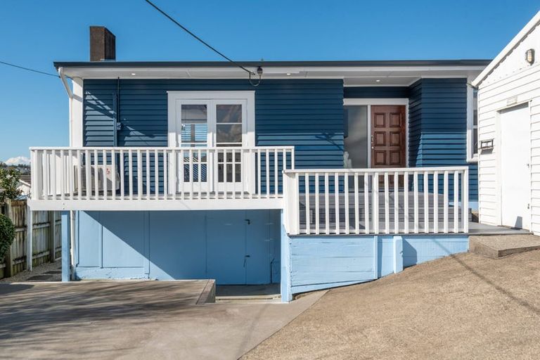 Photo of property in 1/149 Birkdale Road, Birkdale, Auckland, 0626