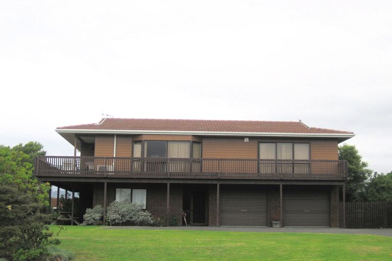 Photo of property in 5 Teoti Street, Paraparaumu Beach, Paraparaumu, 5032