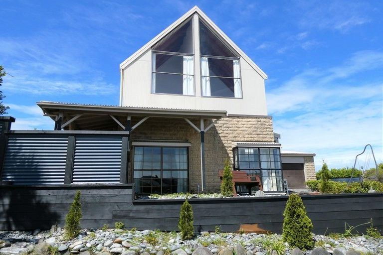 Photo of property in 2 Stanton Crescent, Karoro, Greymouth, 7805