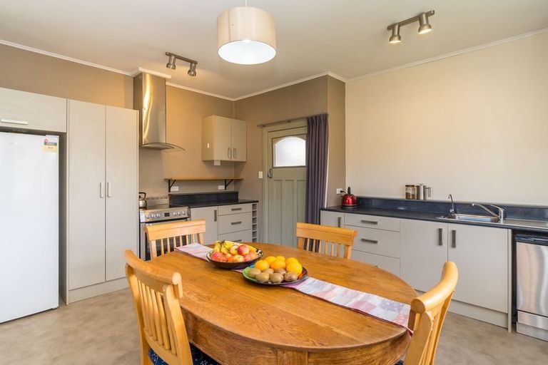 Photo of property in 43 Copinsha Street, Palmerston, 9430