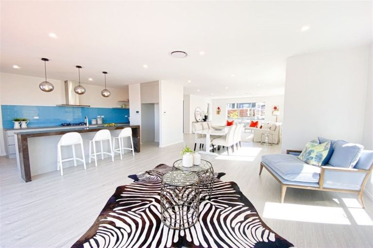 Photo of property in 155 Godfrey Drive, Orewa, 0931