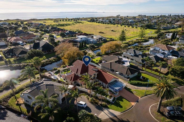 Photo of property in 76 Santa Barbara Drive, Papamoa Beach, Papamoa, 3118