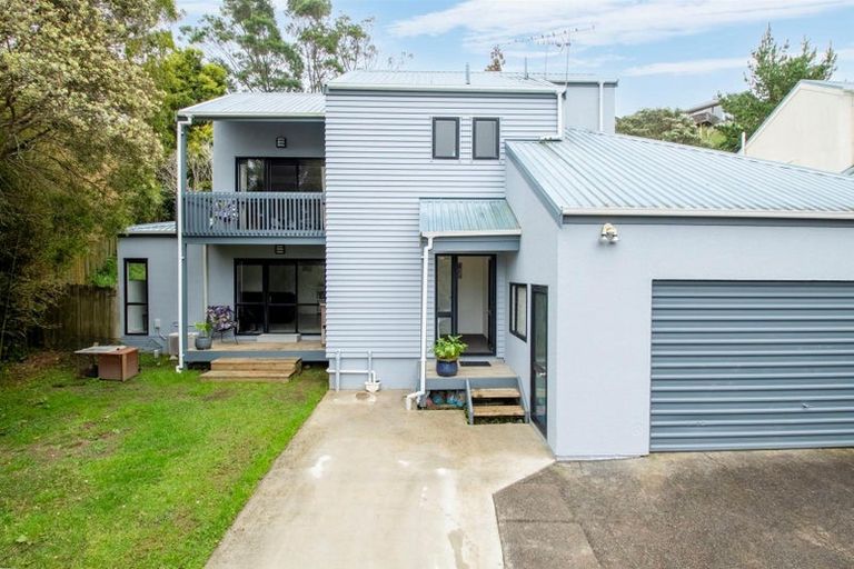 Photo of property in 1/110 Nigel Road, Browns Bay, Auckland, 0630