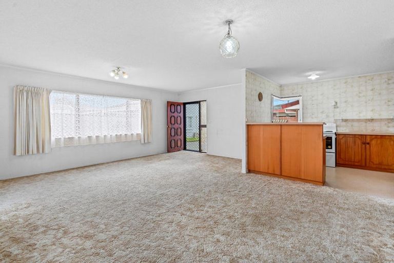 Photo of property in 28 Second Avenue, Avenues, Whangarei, 0110