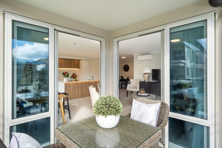 Photo of property in 1 Ngataringa Road, Devonport, Auckland, 0624