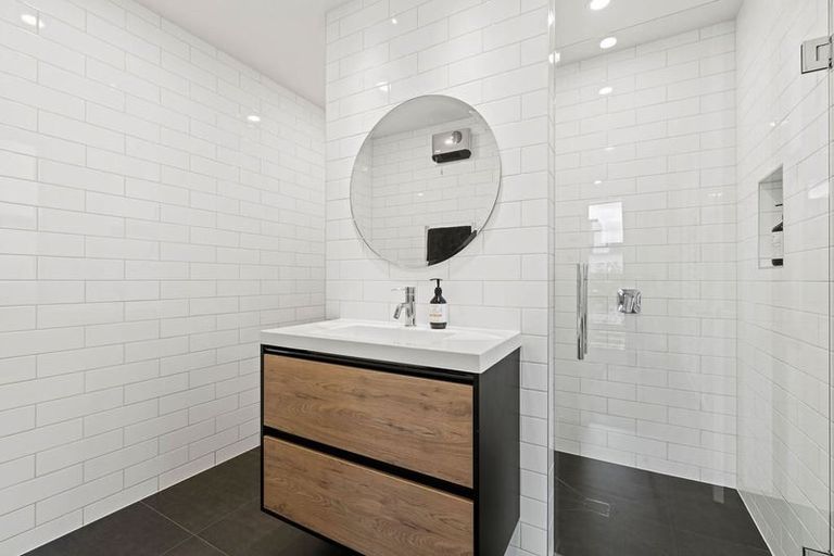 Photo of property in 42 Tui Street, Fendalton, Christchurch, 8041