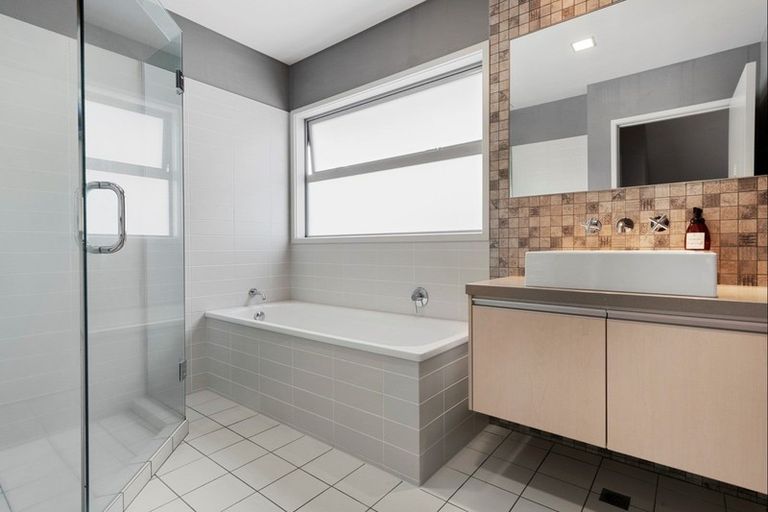 Photo of property in 6a Hart Street, Mount Maunganui, 3116