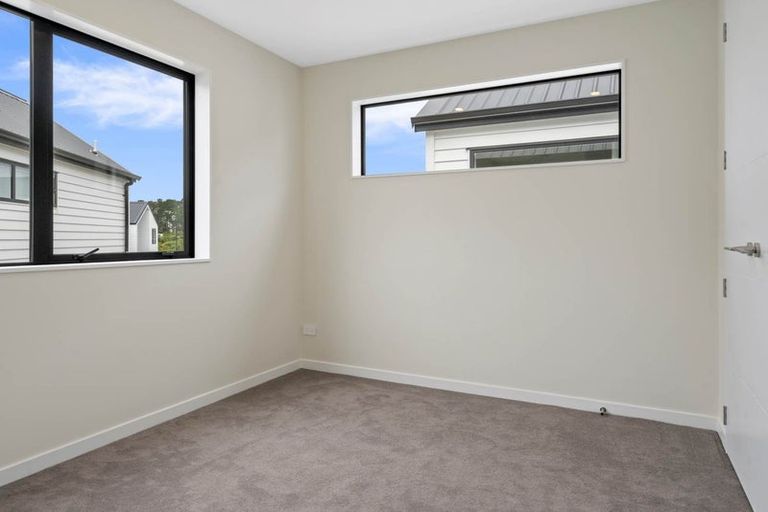 Photo of property in 12 Babos Avenue, Kumeu, 0810