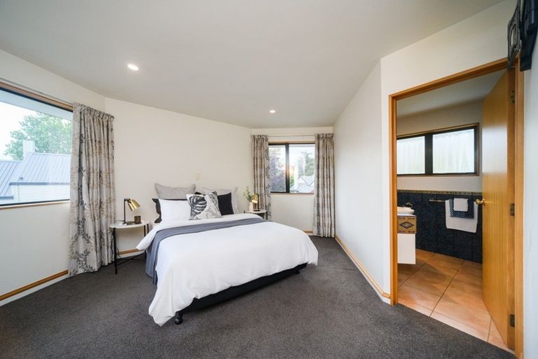 Photo of property in 77 Collingwood Street, Hokowhitu, Palmerston North, 4410