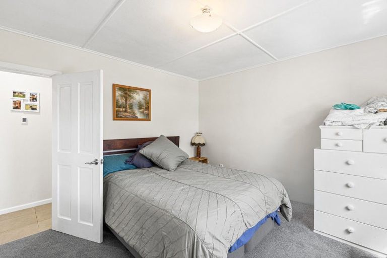 Photo of property in 33 Skerman Street, Marton, 4710